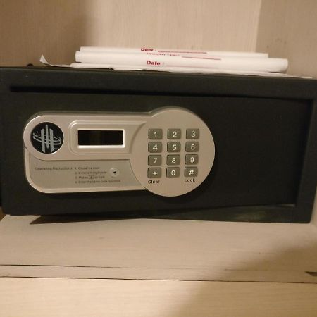 Ramada Ahmedabad Hotel Eksteriør billede