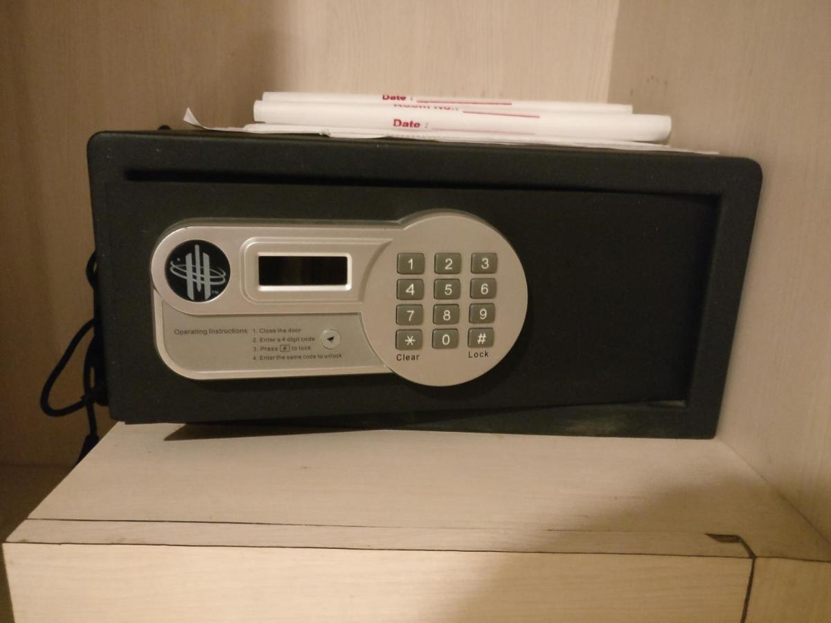 Ramada Ahmedabad Hotel Eksteriør billede