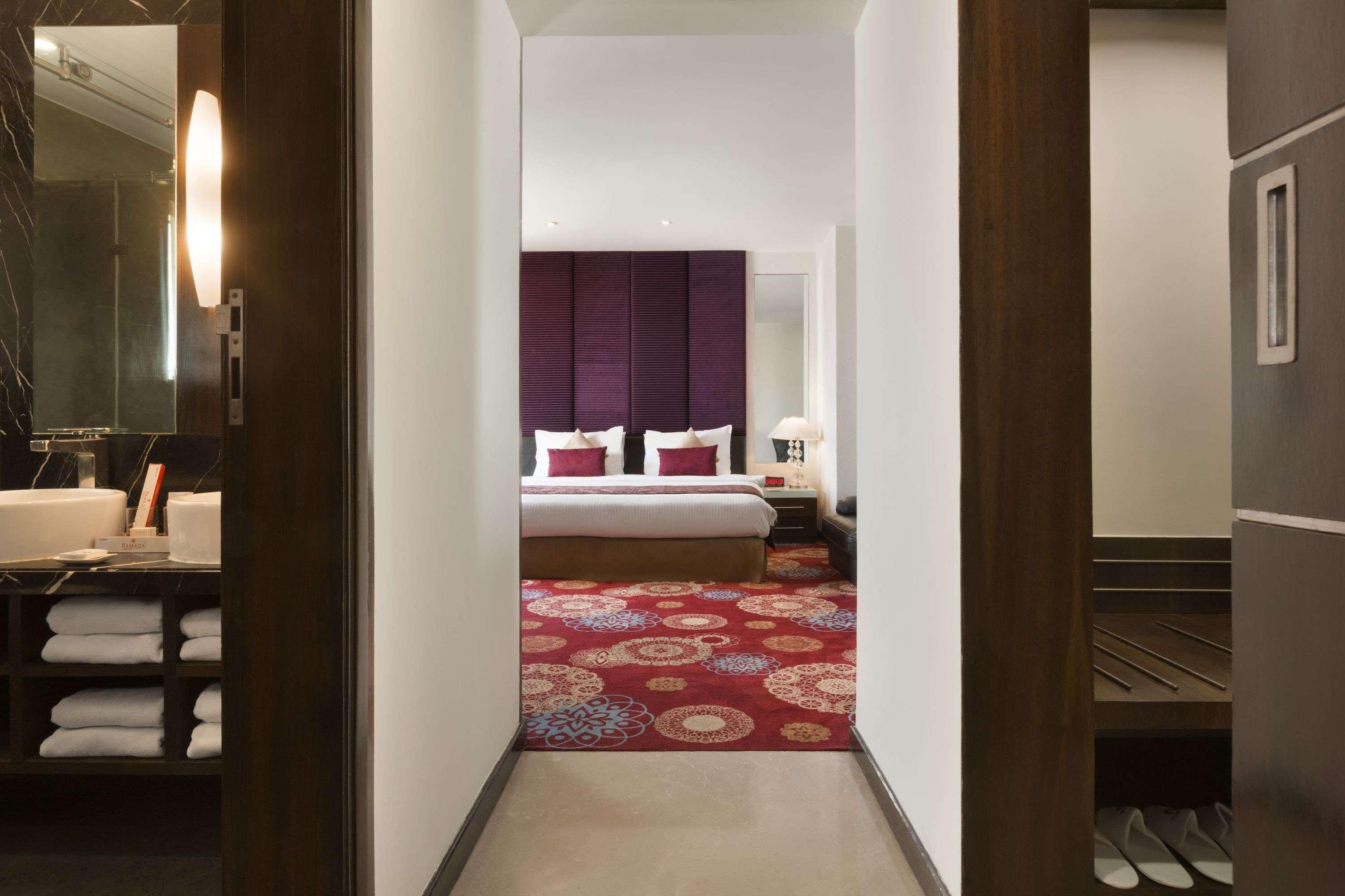Ramada Ahmedabad Hotel Eksteriør billede