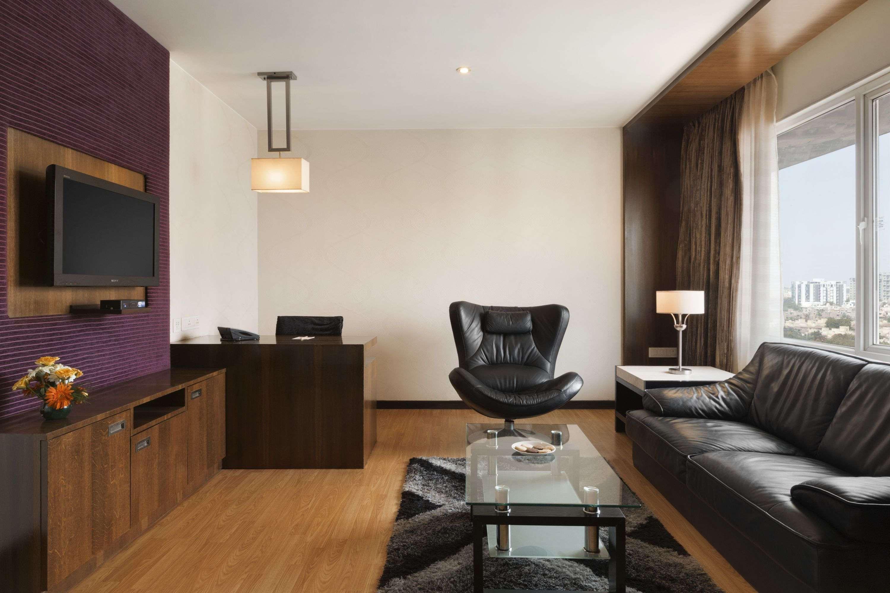 Ramada Ahmedabad Hotel Eksteriør billede